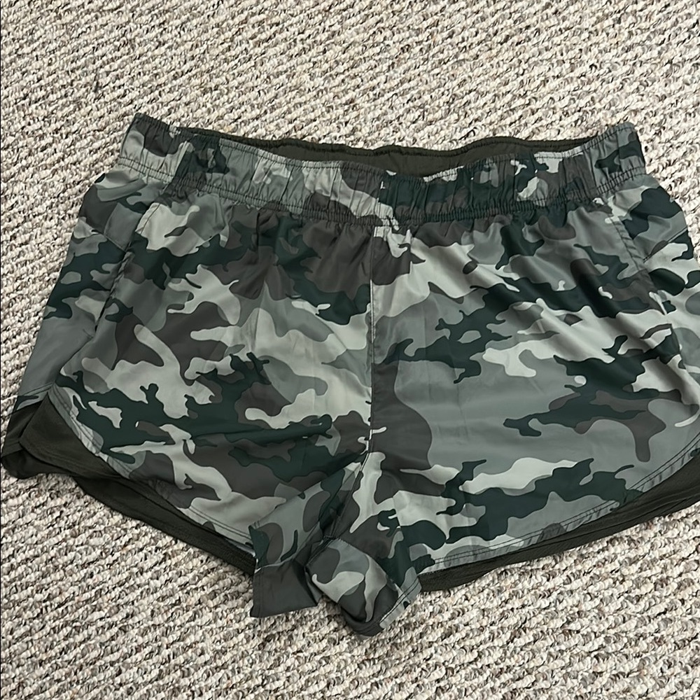 Camo Women's activewear Shorts